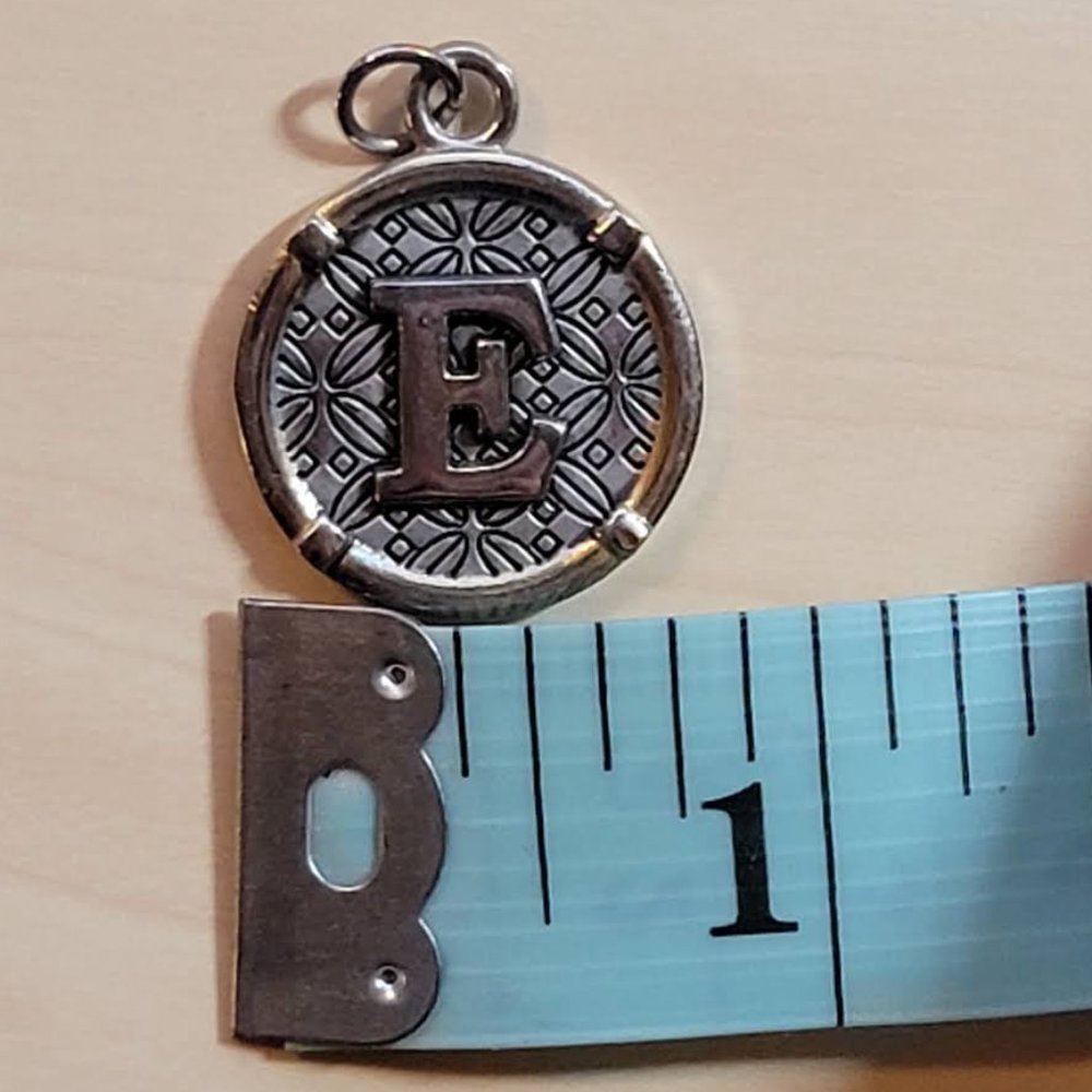 Initial E Pendant - image 7